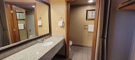 Best Western Plus Bayshore Inn