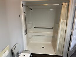 Days Inn by Wyndham Gonzales