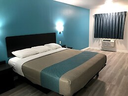 Motel 6 Metropolis, IL