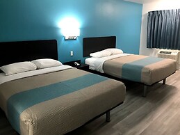 Motel 6 Metropolis, IL