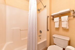 Holiday Inn Express & Suites St Marys by IHG