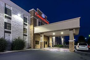 Comfort Suites Knoxville Airport