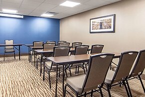 Comfort Suites Knoxville Airport