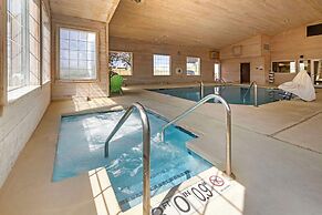 Quality Inn & Suites Stoughton - Madison South