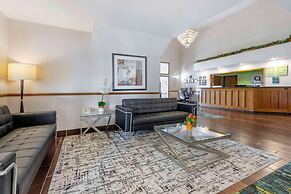 Quality Inn & Suites Stoughton - Madison South