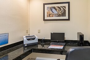 Quality Suites Burleson - Ft. Worth