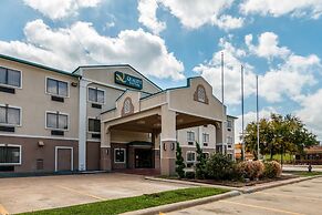 Quality Suites Burleson - Ft. Worth
