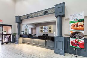 Quality Suites Burleson - Ft. Worth