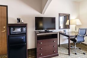 Quality Suites Burleson - Ft. Worth