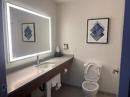 Garner Hotel Phoenix – Surprise by IHG