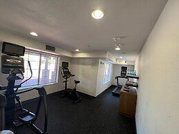 Garner Hotel Phoenix – Surprise by IHG