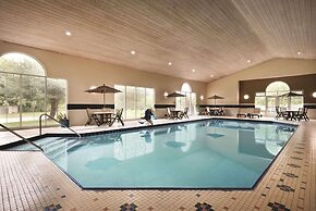 Country Inn & Suites by Radisson, Des Moines West, IA