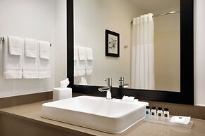 Country Inn & Suites by Radisson, Des Moines West, IA