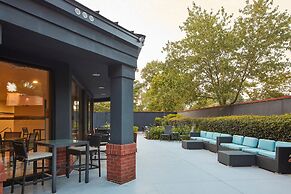 Courtyard by Marriott Newport News Yorktown