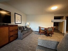 Snowshoe Motel