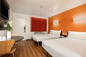 Motel 6 Temecula, CA - Historic Old Town