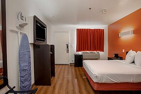 Motel 6 Temecula, CA - Historic Old Town