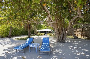 Pines & Palms Resort