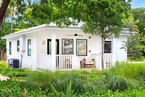 Pines & Palms Resort