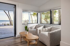 Pines & Palms Resort