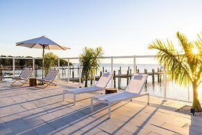 Pines & Palms Resort