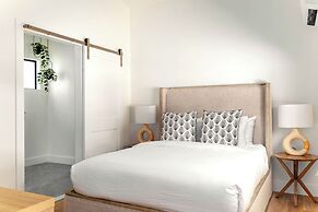 Pines & Palms Resort