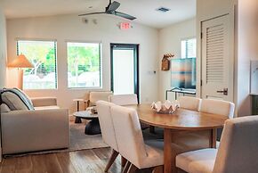 Pines & Palms Resort