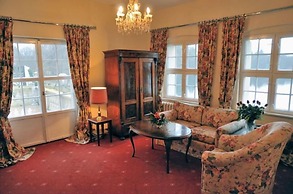 Schlosshotel Podewils