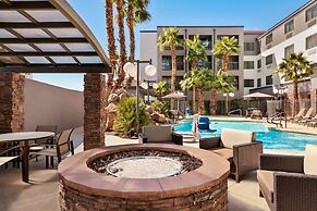 Courtyard By Marriott Las Vegas Stadium Area