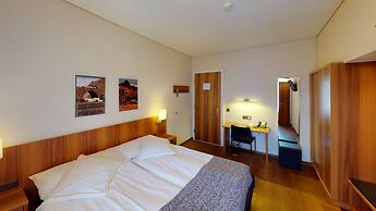 Hotel Ambassador Brig