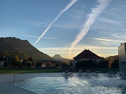 Hôtel Rallye & Entrées aux Bains de la Gruyère