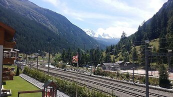 Typically Swiss Hotel Täscherhof