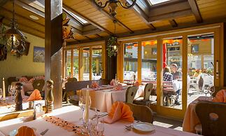 Typically Swiss Hotel Täscherhof