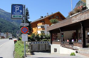 Typically Swiss Hotel Täscherhof