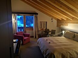 Maya Caprice Boutique Hotel & Spa