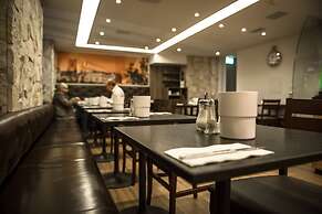 Alexander Guesthouse