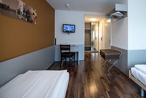 Alexander Guesthouse