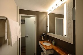 Alexander Guesthouse