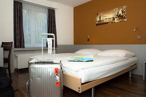 Alexander Guesthouse