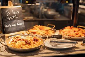 Thavorn Palm Beach Resort Phuket