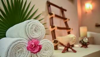 Mahekal Beach Front Resort & Spa