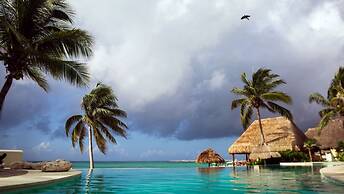 Mahekal Beach Front Resort & Spa