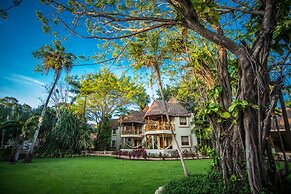 Mahekal Beach Front Resort & Spa