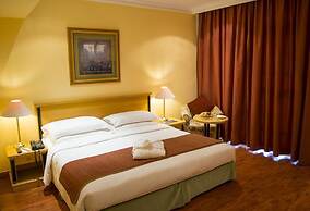 Le Royal Hotel