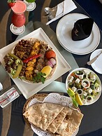 Le Royal Hotel