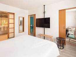 Novotel Barcelona Cornella