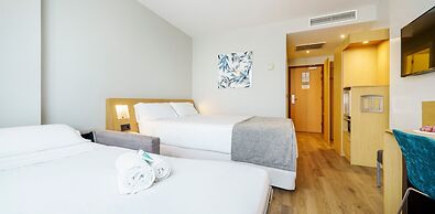 Hotel ILUNION Valencia 4