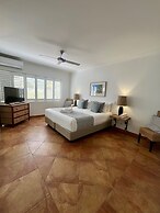 BeachView Apartments at Villa Paradiso