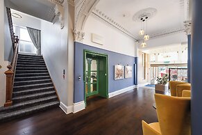 Perle Oban Hotel & Spa