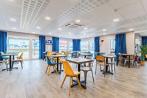 KYRIAD DIRECT Tours Sud - Chambray Lès Tours